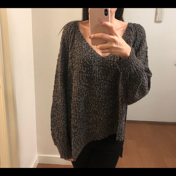 Uneven Hem Soft Fuzzy Sweater - Picture 5 of 5